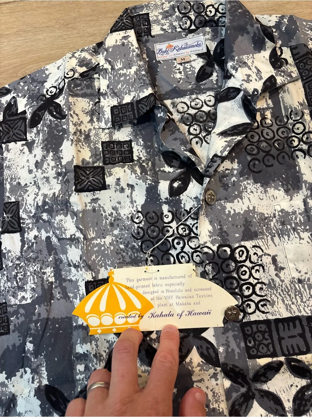 NWT NOS Duke Kahanamoku Vintage Hawaiian Shirt 60's Aloha Festive Batik Kahala M